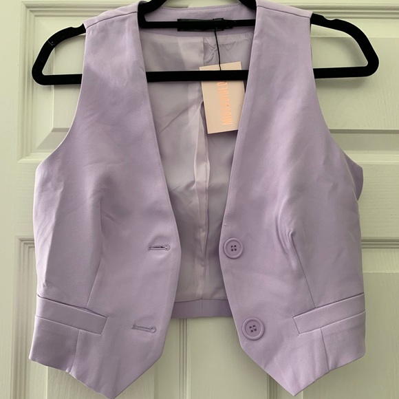 Missguided Lilac Co-ord Button Front Vest and Tailored Shorts Set - Picture 2 of 12